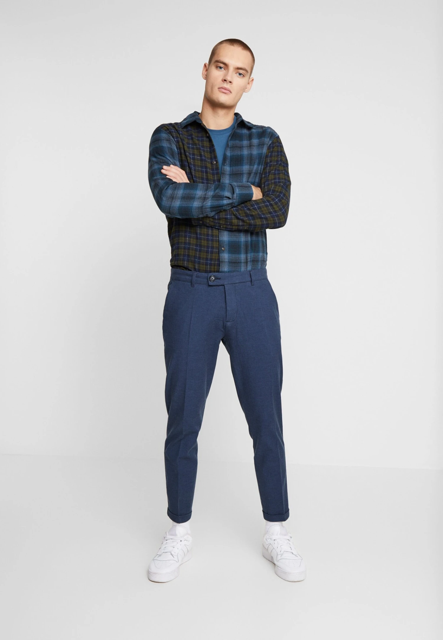 Redefined Rebel RrercanChinoNavy Uomo Pantaloni R0622E00Y-K11 4 Redefined Rebel RrercanChinoNavy Uomo Pantaloni R0622E00Y-K11 - immagine 2