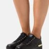 Anna Field Sneakers BasseBlack Donna Sneakers AN611A178-Q11 1 Anna Field Sneakers BasseBlack Donna Sneakers AN611A178-Q11 -Anna Field in Italia 28247df5fb29488b9b784170bbf25d96