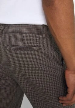 Redefined Rebel RrercanChinoBrown Uomo Pantaloni R0622E00Y-O11 13 Redefined Rebel RrercanChinoBrown Uomo Pantaloni R0622E00Y-O11 -Anna Field in Italia 2be6b97c53814dbe998976029c3c181a