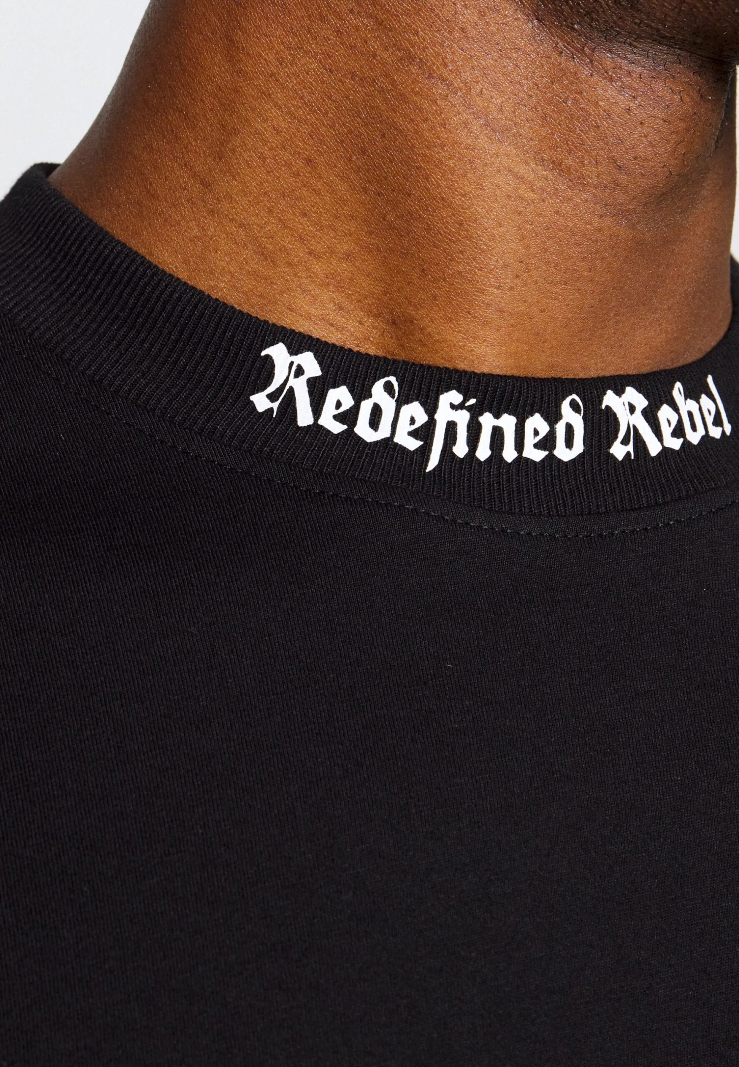 Redefined Rebel Aldo TeeT-Shirt Con StampaBlack Uomo T-shirt E Polo R0622O04H-Q11 8 Redefined Rebel Aldo TeeT-Shirt Con StampaBlack Uomo T-shirt E Polo R0622O04H-Q11 - immagine 6