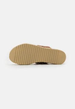 Anna Field Espadrillas - Cognac 12 Anna Field Espadrillas - Cognac -Anna Field in Italia 3b2dc78ac6b64dbd877a34815d223528