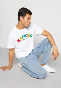 Redefined Rebel StockholmJeans Slim FitIndigo Sapphire Uomo Jeans R0622G06B-I11 11 Redefined Rebel StockholmJeans Slim FitIndigo Sapphire Uomo Jeans R0622G06B-I11 -Anna Field in Italia 4d8873bae1f04006bba585d8adad7d84