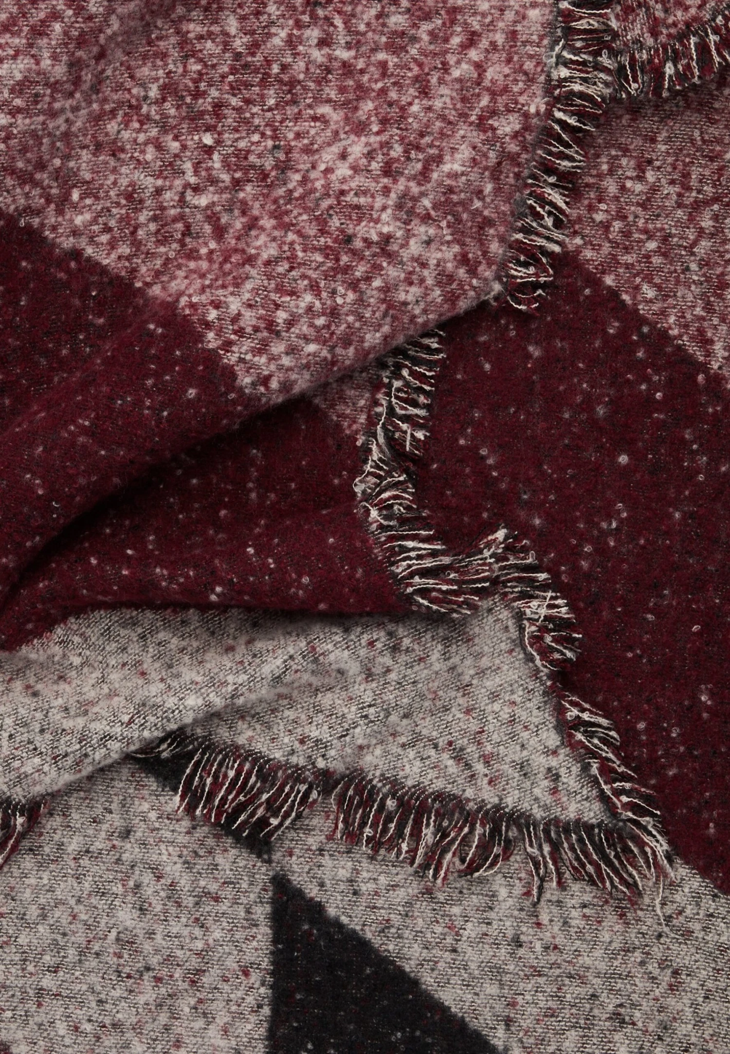 Even&Odd SciarpaDark Red/Black Donna Sciarpe EV451G06E-G11 4 Even&Odd SciarpaDark Red/Black Donna Sciarpe EV451G06E-G11 - immagine 2