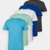 Pier One 5 PackT-Shirt BasicBlue/Dark Blue/Light Green Uomo T-shirt E Polo PI922O0QX-K11 1 Pier One 5 PackT-Shirt BasicBlue/Dark Blue/Light Green Uomo T-shirt E Polo PI922O0QX-K11 -Anna Field in Italia 8829d927b1a546d58909a54b59b2fce3
