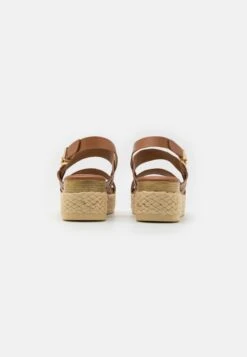 Anna Field Espadrillas - Cognac 11 Anna Field Espadrillas - Cognac -Anna Field in Italia 88bd136690f042e38519bba854108766