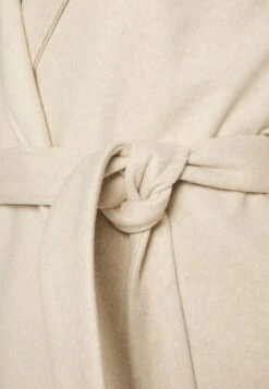 Anna Field Cappotto ClassicoBeige Donna Cappotti AN621U023-A11 -Anna Field in Italia 9b88db21412e4f68a8e9ba160c0afcac