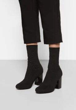 Even&Odd Stivaletti Con TaccoBlack Donna Stivaletti EV411N03E-Q12 -Anna Field in Italia a26a1d8402b6426a9fee1caff941142d