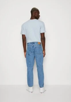 Redefined Rebel Kyoto - Jeans Baggy - Mid Blue -Anna Field in Italia b6500c6f00304540b967423306618b51