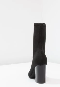 Even&Odd Stivaletti Con TaccoBlack Donna Stivaletti EV411N03E-Q12 -Anna Field in Italia bf76de04684e489594bf2683e94a90af