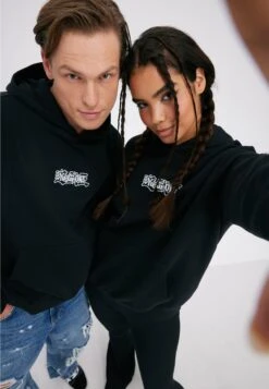 YOURTURN Yu-Gi-Oh! UnisexFelpaBlack Donna Felpe YO121013S-Q11 -Anna Field in Italia d311731b6e13467ab4b1fc3c086ca64b