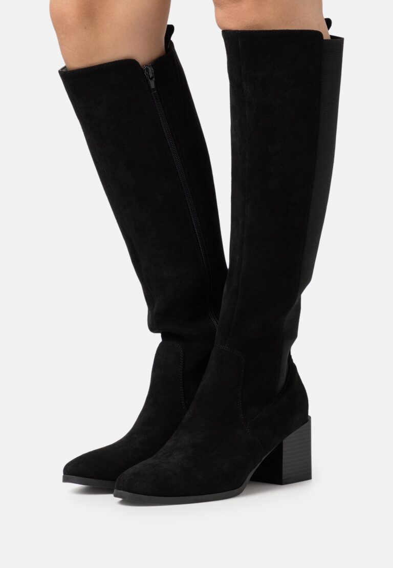 Anna Field in Italia -Anna Field in Italia a8caf21d4fc04fea8b7e610e49487004 768x1109 1